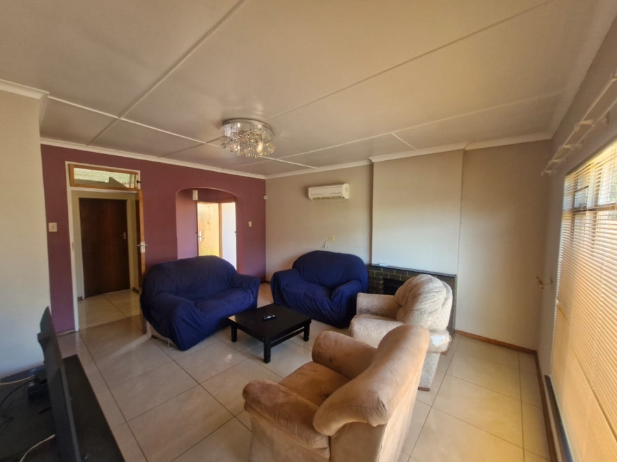 To Let 4 Bedroom Property for Rent in Kathu Northern Cape